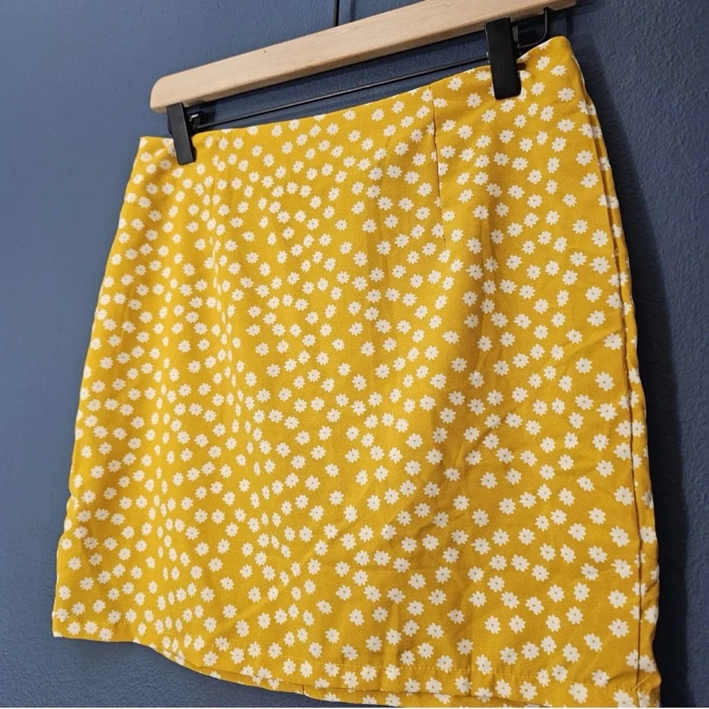 Zaful - Yellow Floral‎ Mini Skirt